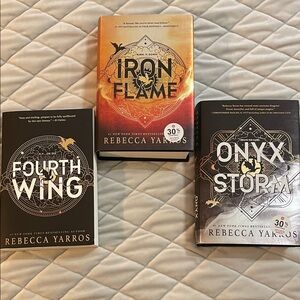 Book Set - Fourth Wing, Iron Flame, Onyx Storm